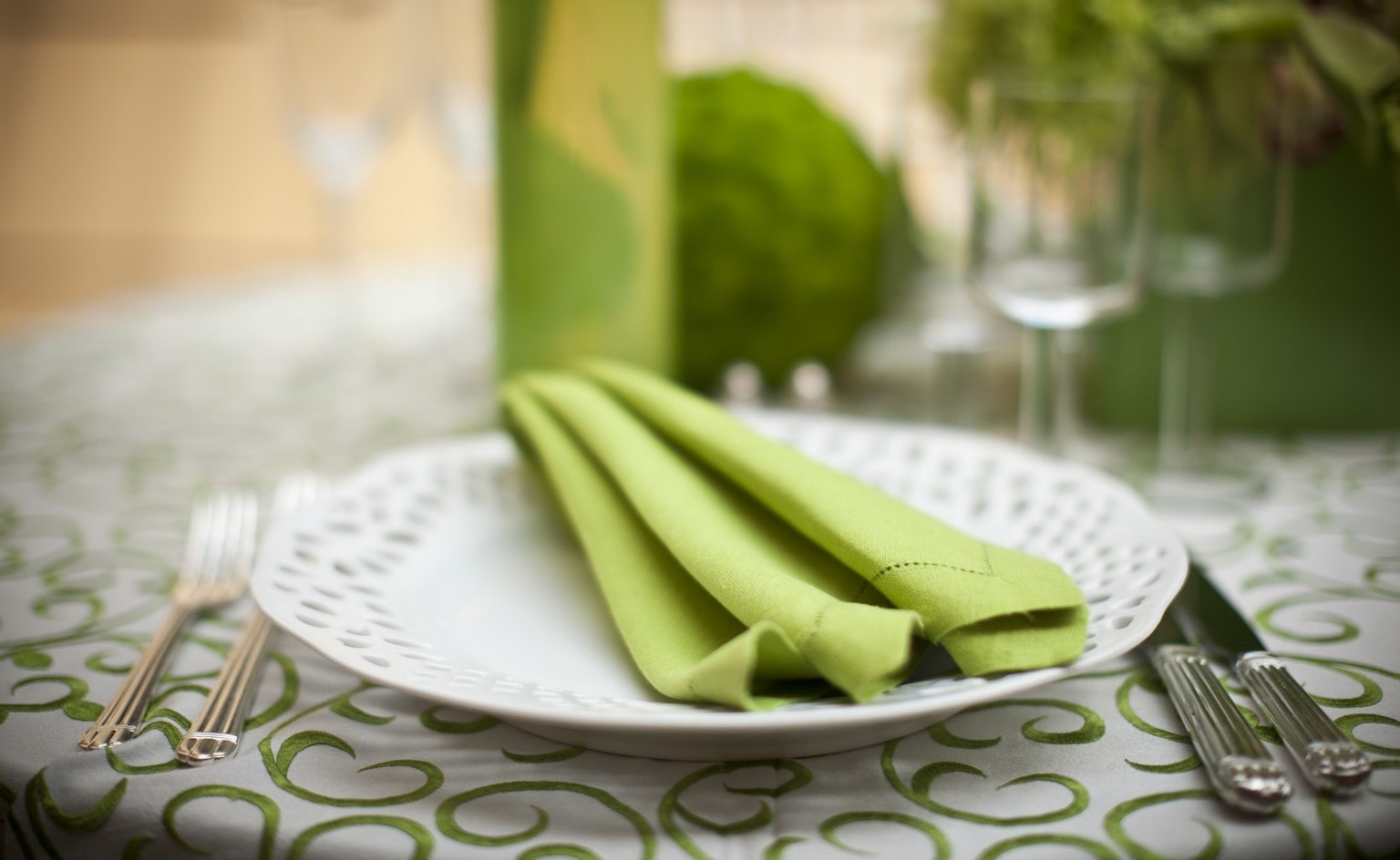 Green Placesetting 