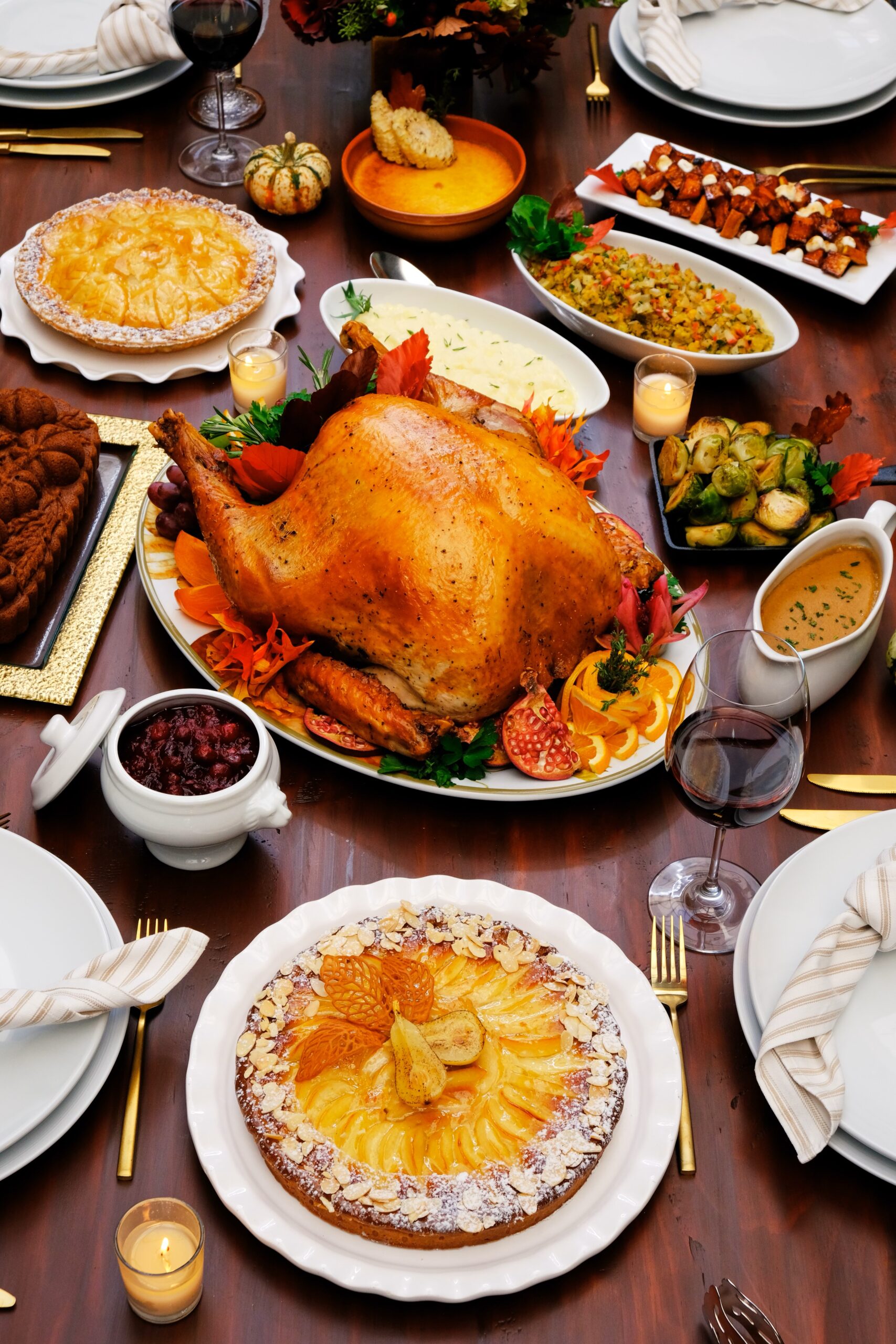 Creating a Memorable Thanksgiving: Table Setting and Turkey Tips from ...